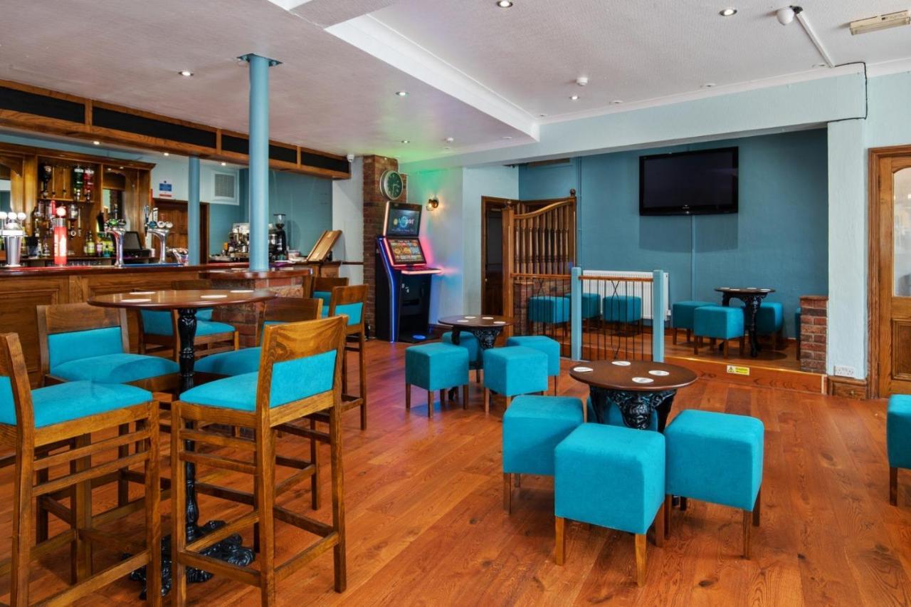 Castle Hotel Haverfordwest Exterior photo